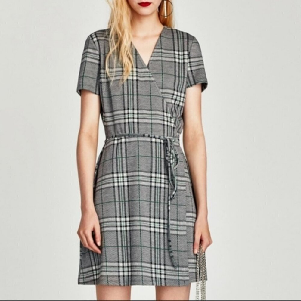 Zara Trafaluc plaid mini wrap dress V neck grey & white Women's size S